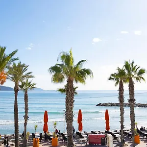 Aparthotel - A Deux Pas De L'eau, La Ciotat